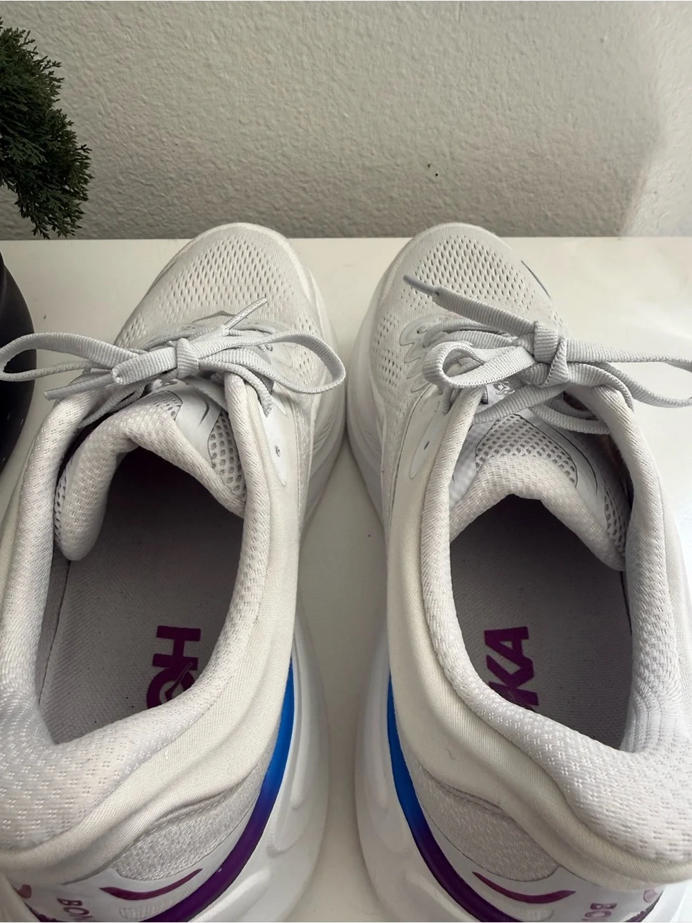 Hoka Bondi 9 Women size 10  White Running Shoes with Blue-to-Purple Accent